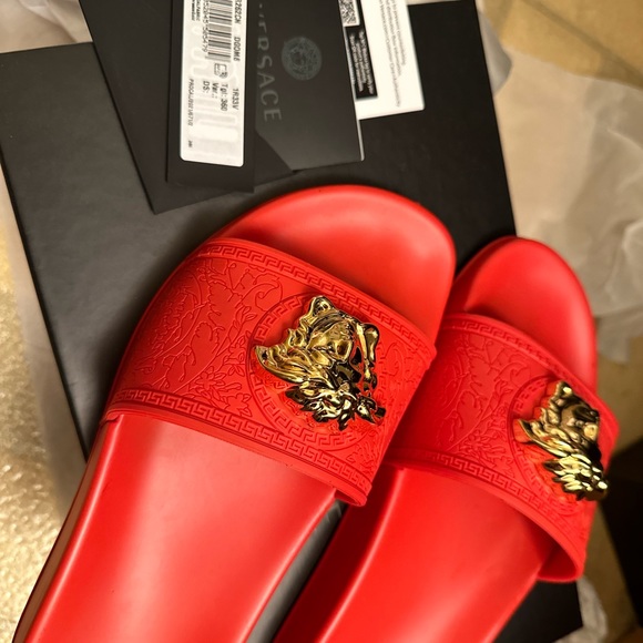 Versace Palazzo Pool Slides /Sandals size 37 - Picture 2 of 7